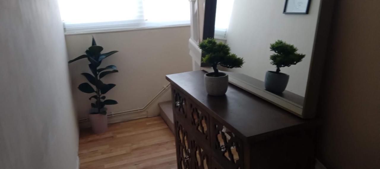 Comfortable Double Room Londra Esterno foto